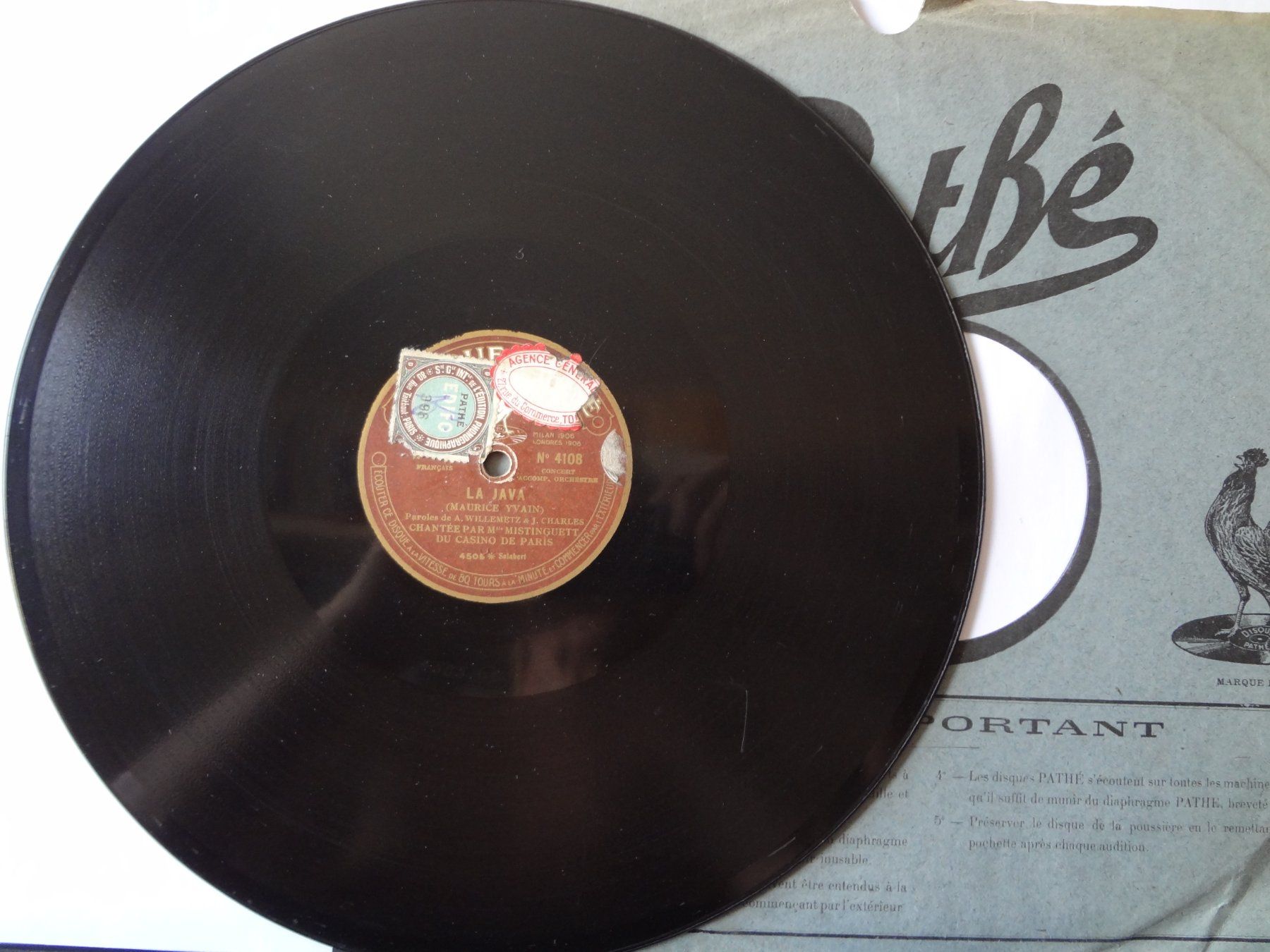 Dischi in vinile: Disque 78 tours Pathé saphir 30cm Mistinguett La Java 4108 – Usato da Aigle venduto da Robflac55 2