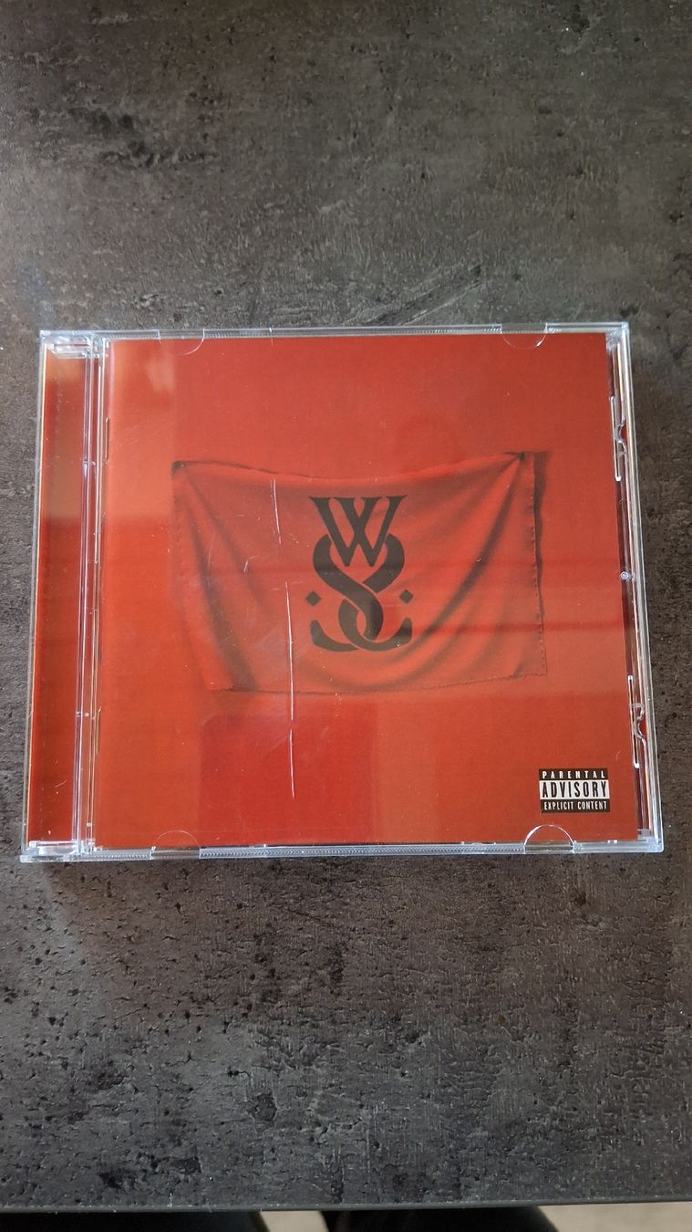 CD: cd while she sleeps – Usato da Les Brenets venduto da flu_z9bl