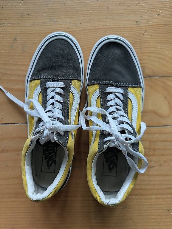 Scarpe da uomo: Vans jaunes et grises 42 – Usato da Villeret venduto da zouille9