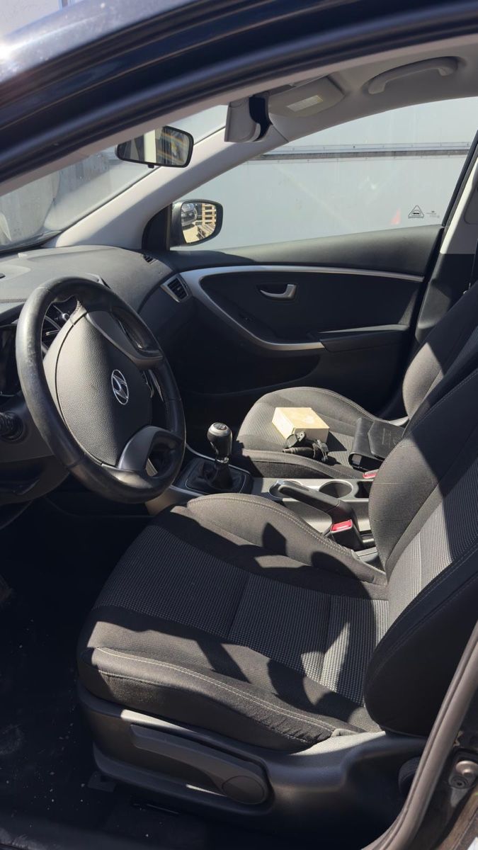 Hyundai Automobili: Hyundai I30 – Difettoso da Wetzikon ZH venduto da HD2004 5