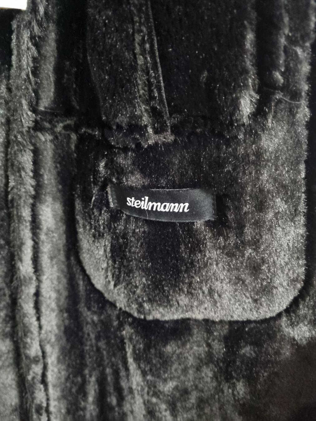 Cappotti: Mantel Noir vintage 80 – Usato da Ostermundigen venduto da vintage60 1
