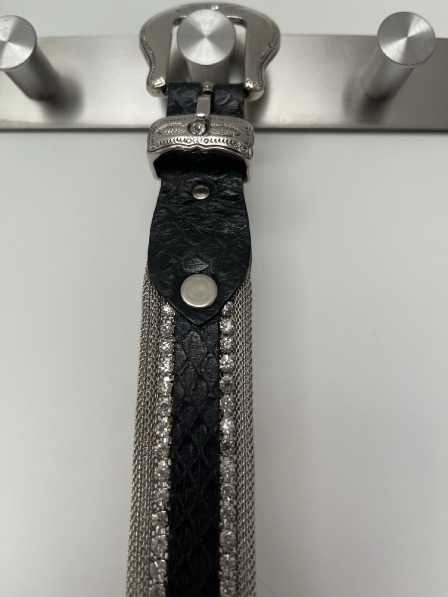 Gürtel: Schicker Gürtel mit Strass, Silber, neuwertig, – Gebraucht aus Thun von elshei