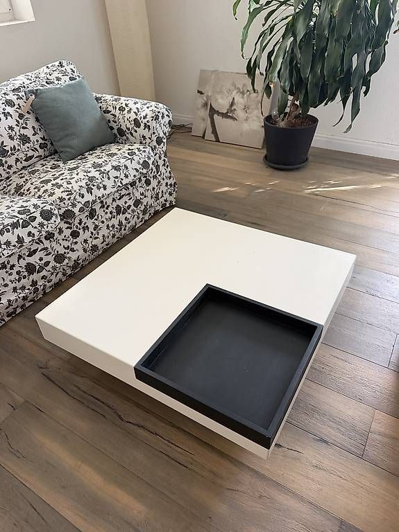 Tavoli: Table basse carrée design gris/blanc – Usato da Epalinges venduto da flo_7p8m