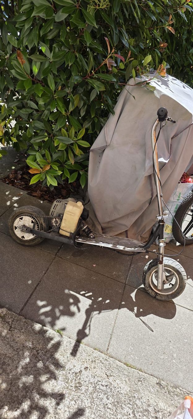 Kickboard: Trottinette thermique – Usato da Yvonand venduto da vir_wdr7