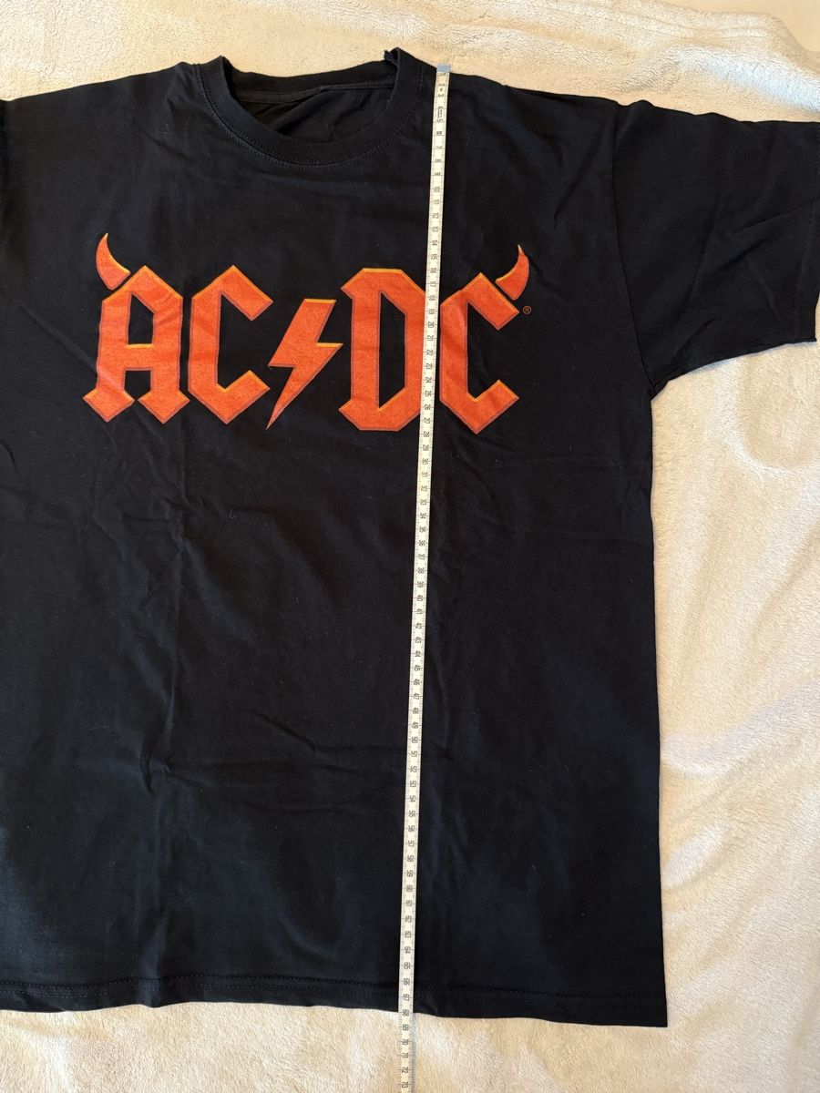 T-shirts: AC/DC Tour Shirt 2016 – D'occasion à Steffisburg par laura_bazinga 2