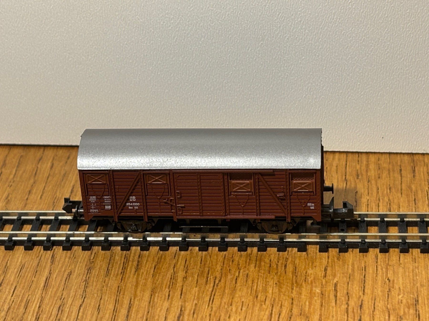 Modellini di ferrovie: *e1324: Güterwagen (Spur N)  -  #1 – Nuovo (secondo la descrizione) da Birsfelden venduto da Birs_25 1