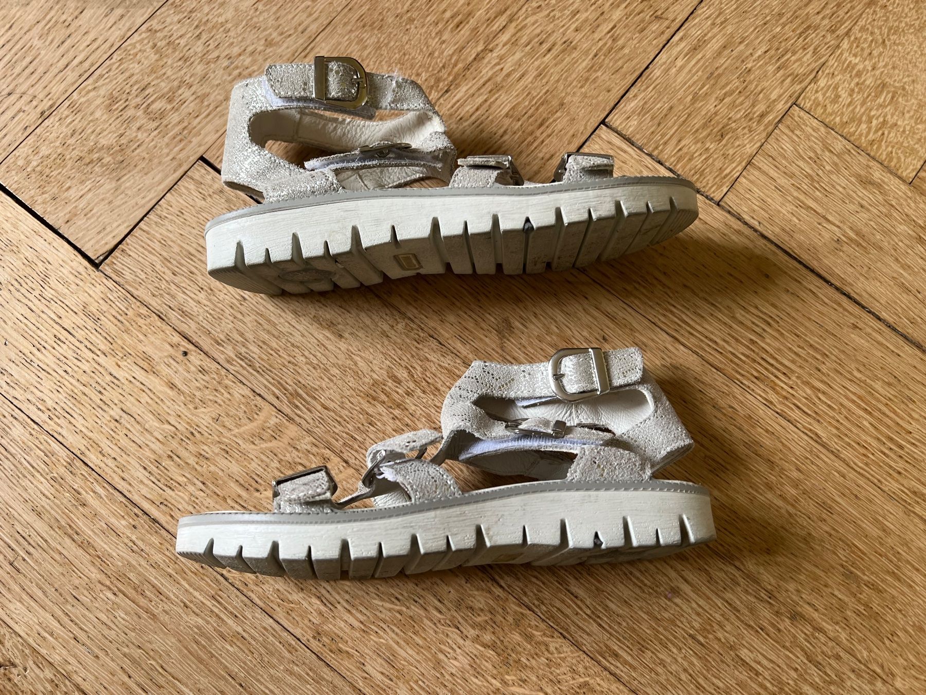 Primigi Scarpe per ragazze: Sandalen Primigi 35 – Usato da Beinwil am See venduto da brigittehug 4