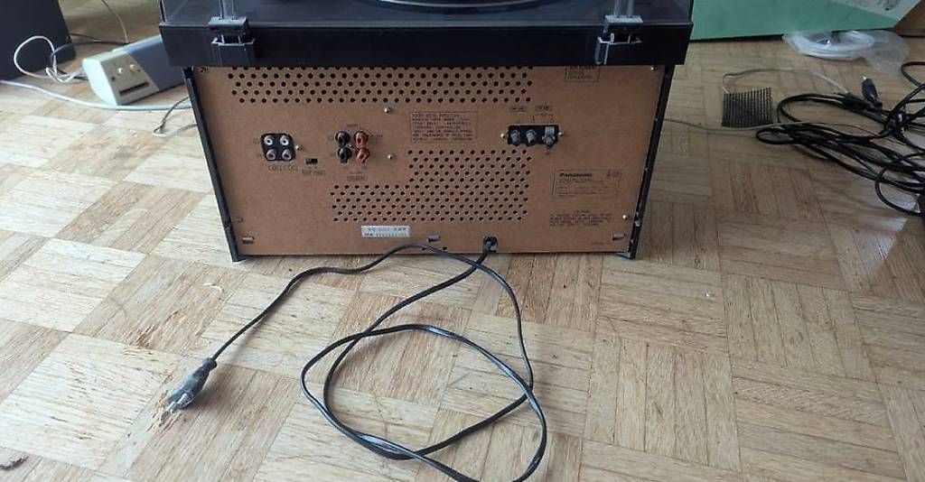 Radio: Panasonic Stereo Tuner – Usato da Seuzach venduto da kyra025 1