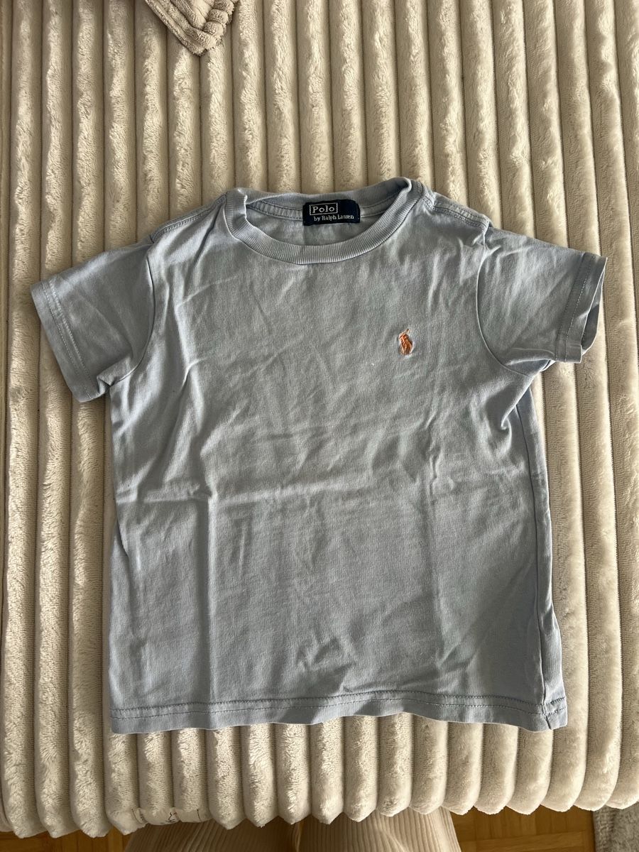 Ralph Lauren Camicie, T-shirt & Polo: RALPH LAUREN T SHIRT HELLBLAU GR 98 – Usato da Basel venduto da theo-g77