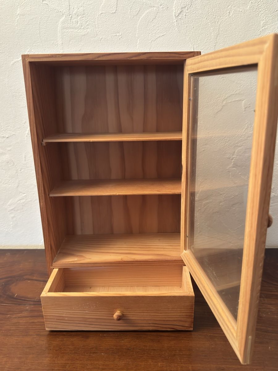 Vetrine: Kleine Vitrine mit Schublade – Usato da Hombrechtikon venduto da Froeschli9 2