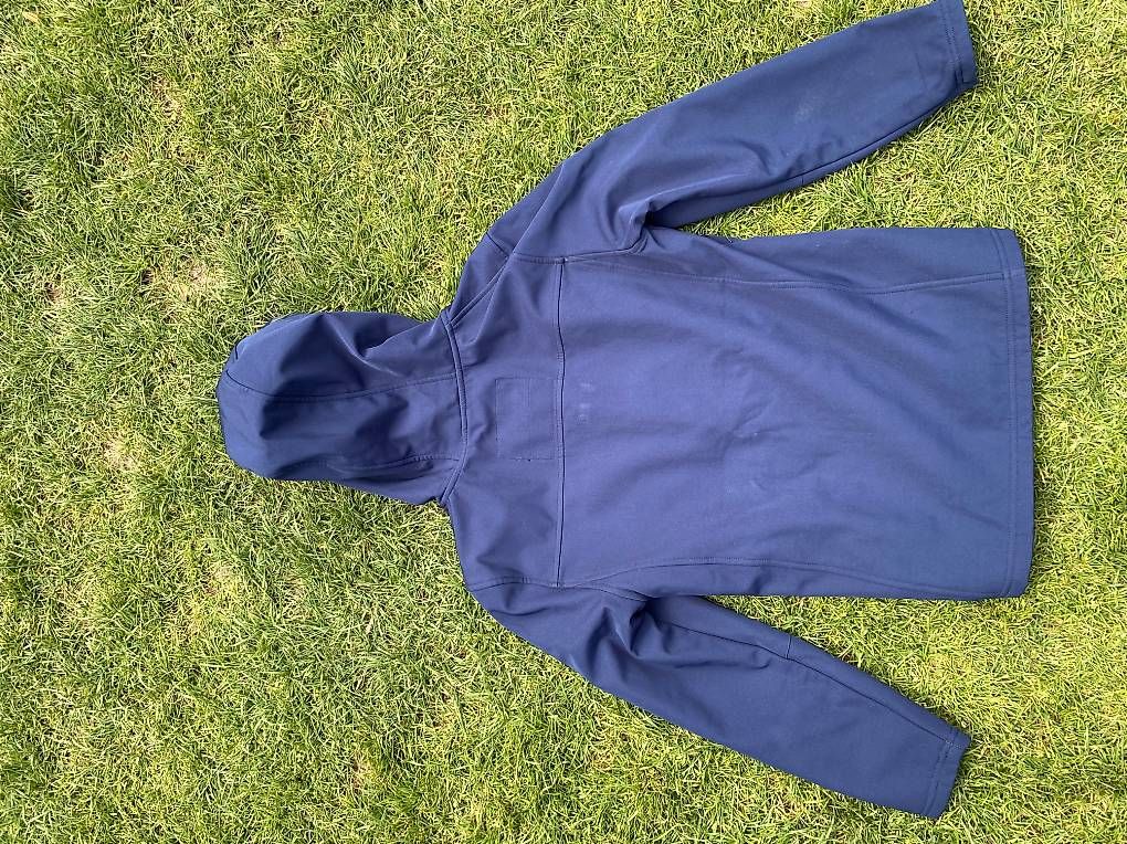 Giacche & Cappotti: Warme Soft-Shelljacke Gr.158 mit Kapuze – Usato da Zürich venduto da sisasu01 2