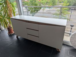 Weisses Sideboard