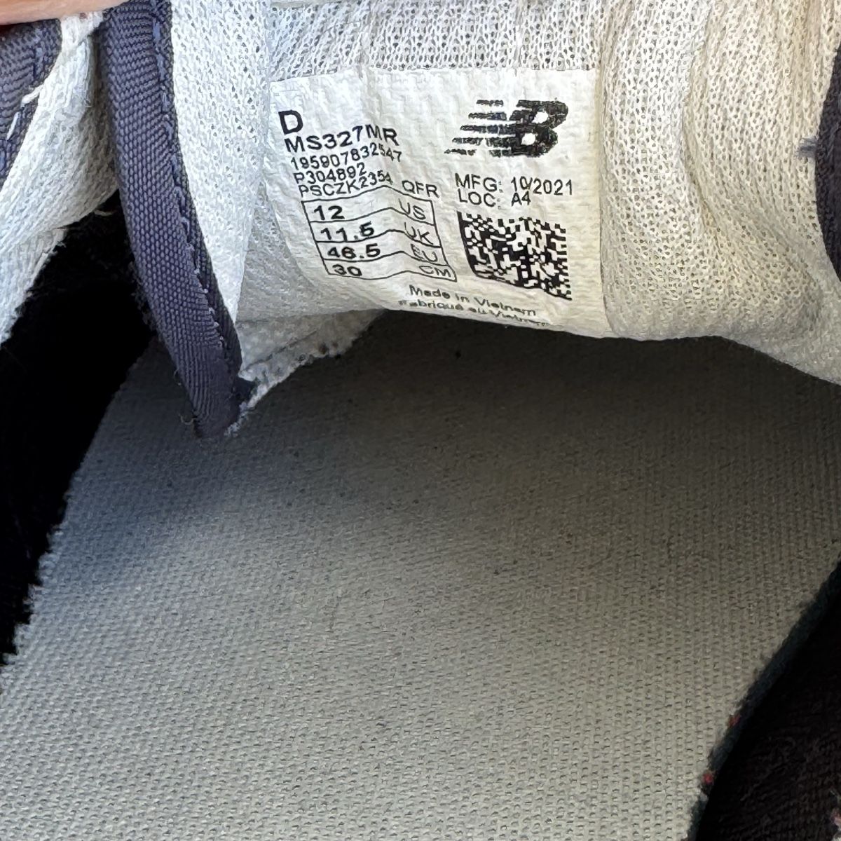 New Balance Scarpe da uomo: New Balance 327 Grösse 46.5 – Usato da Itingen venduto da JDG11 3