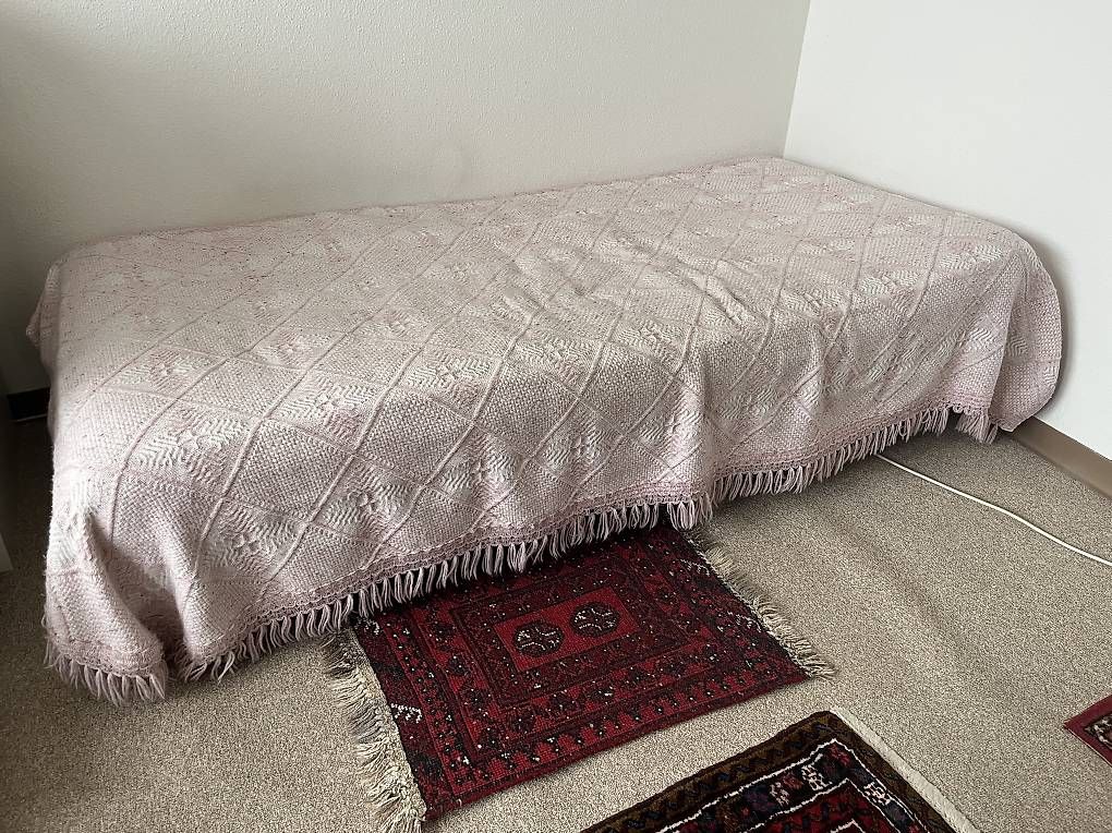 Betten: Einzelbett 90x200cm – Gebraucht aus Lyss von malenkji