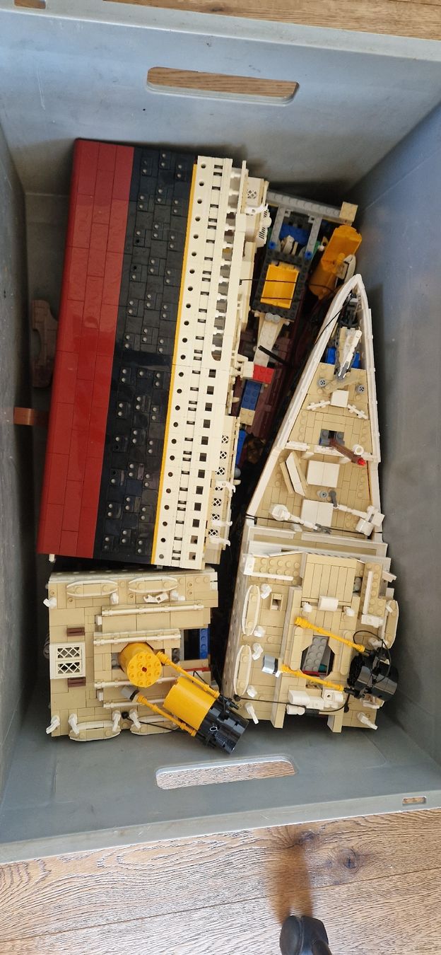 Lego Kit di costruzioni: Lego Titanic 10294, – Usato da Rothenburg venduto da maverikmk2 5