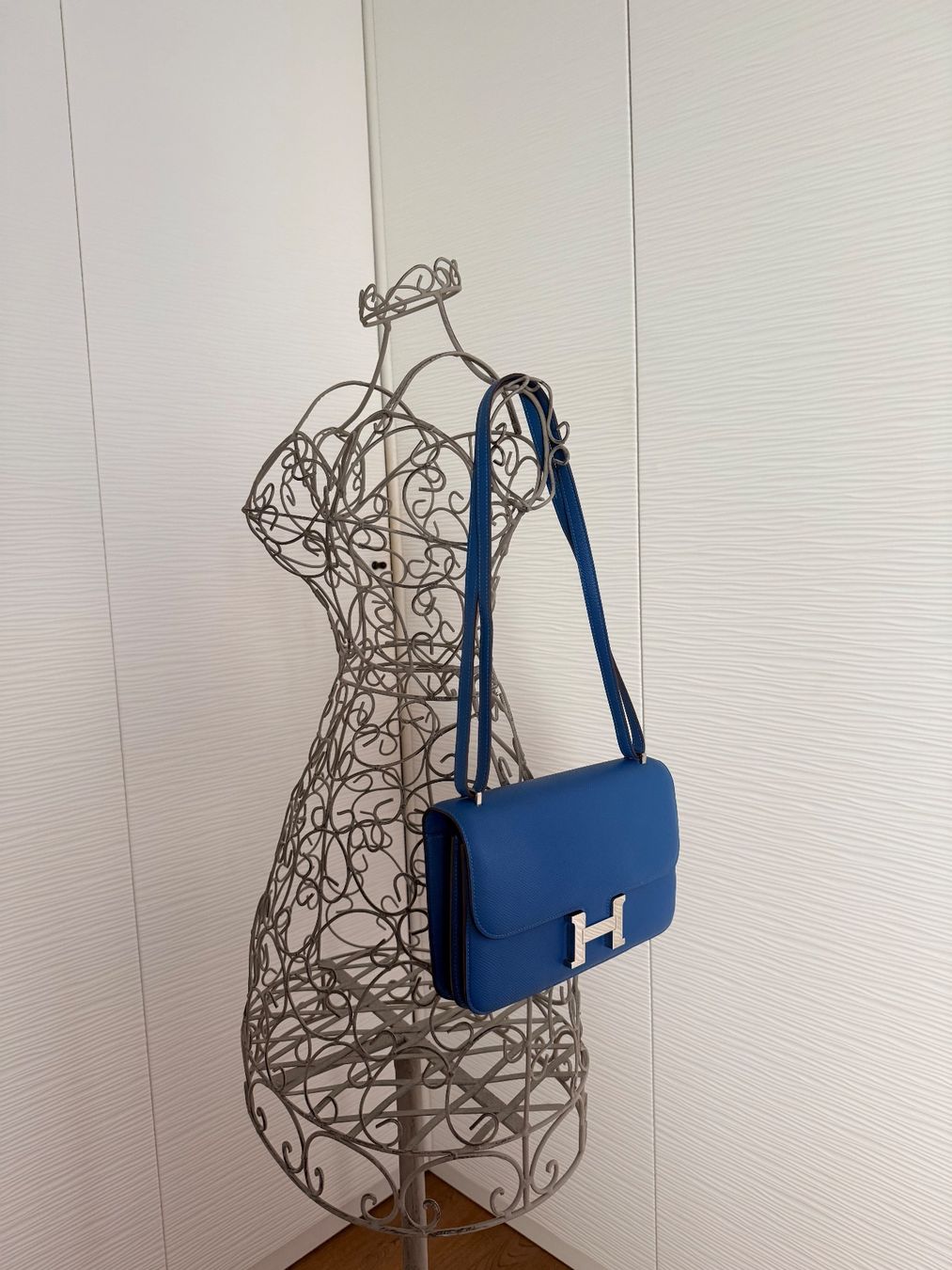 Hermès Borse da donna: 100% ORIGINAL HERMÈS CONSTANCE ELAN BLEU IZMIR EPSOM – Usato da Küssnacht am Rigi venduto da Grittibaenz 8