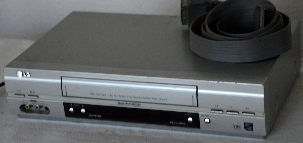 Magnetoscope VHS LG Modele BC99SV (6tetes) Hi-Fi Sans Télécommand