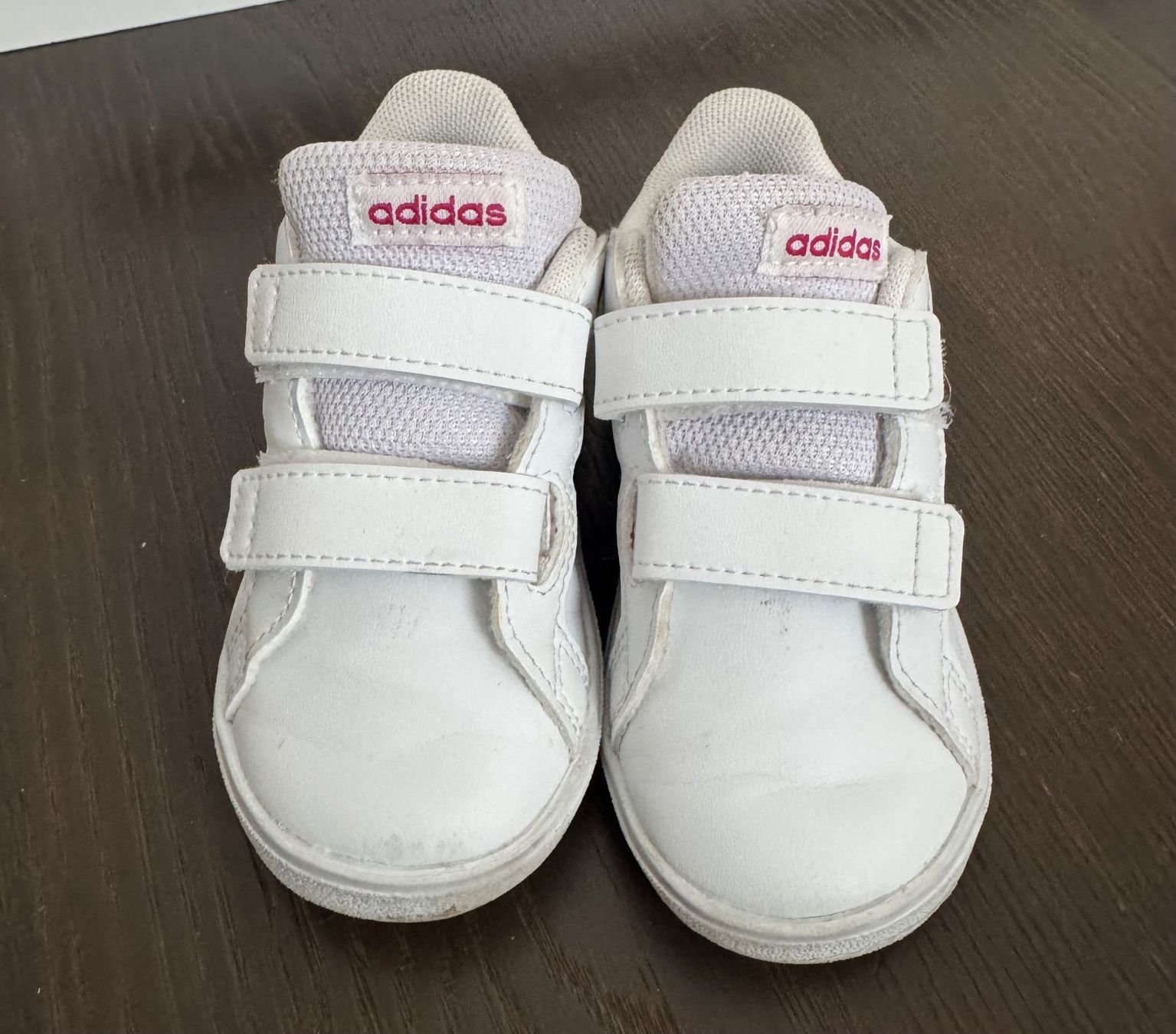 Adidas Scarpe per ragazze: Baskets Adidas blanches et roses taille 22 – Usato da Granges-Paccot venduto da snowdi 1