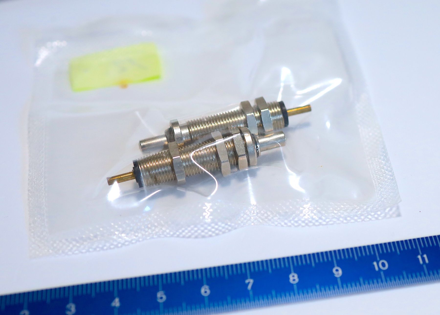 Märklin Modellini di ferrovie: 2 DRUCK SCHALT VORRICHTUNG – Nuovo e nell'imballaggio originale da Ipsach venduto da locky55 1
