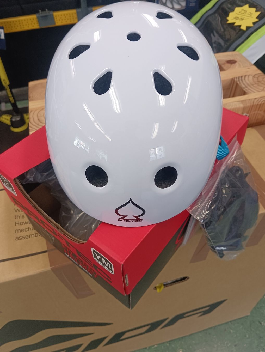 Casques: Pro-Tec – Neuf avec emballage d'origine à Faido par Manujp 1