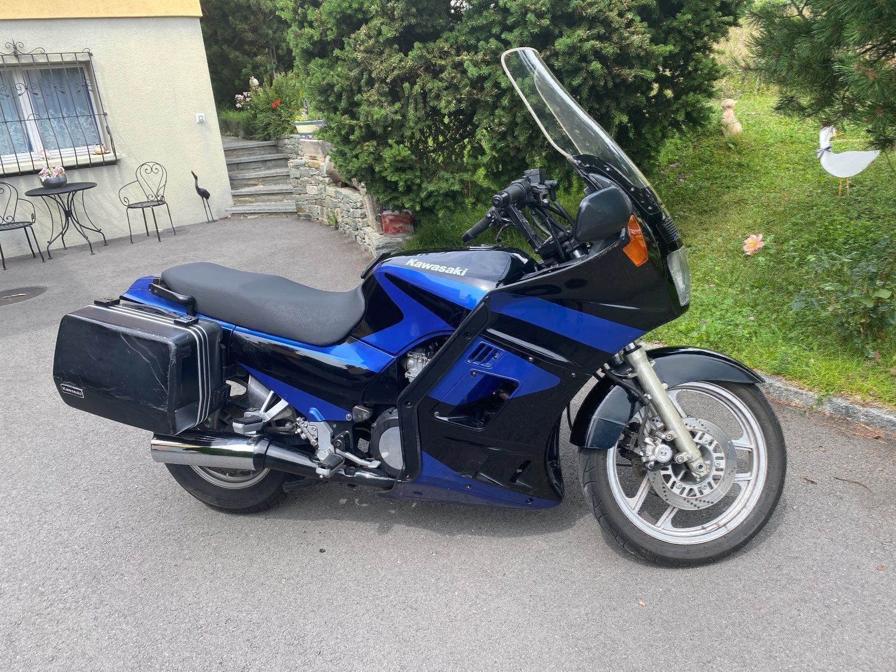 Kawasaki Touring: Kawasaki Z1000 GTR – Usato da Guttet-Feschel venduto da yellowhouse01