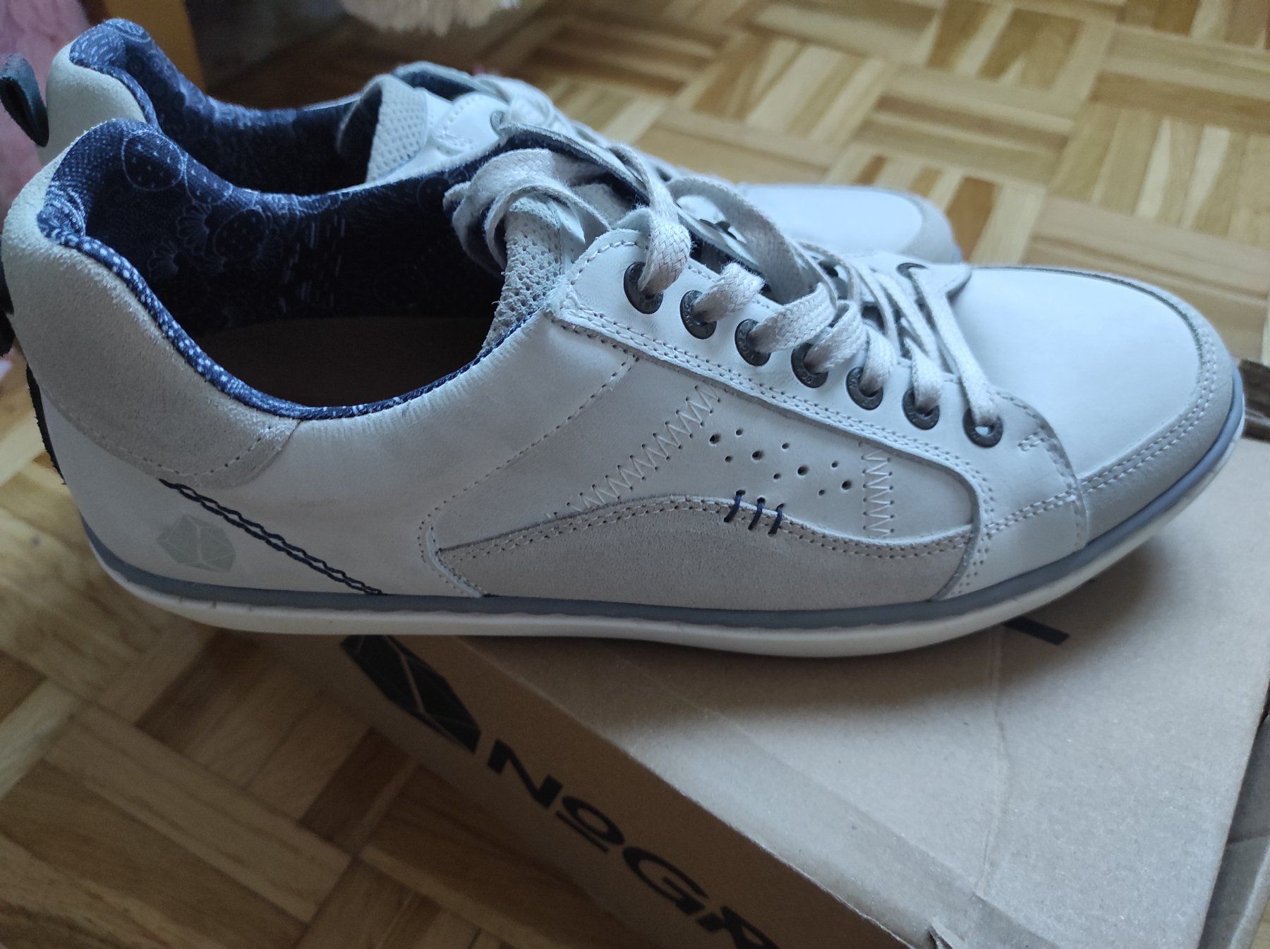 Scarpe da uomo: Baskets en cuir pour homme p.42 – Nuovo e nell'imballaggio originale da Renens VD venduto da cla_7zv5