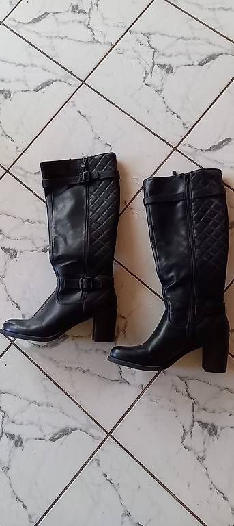 Scarpe da donna: Schwarze hohe Damenstiefel – Usato da Nenzlingen venduto da Cateweazle 2