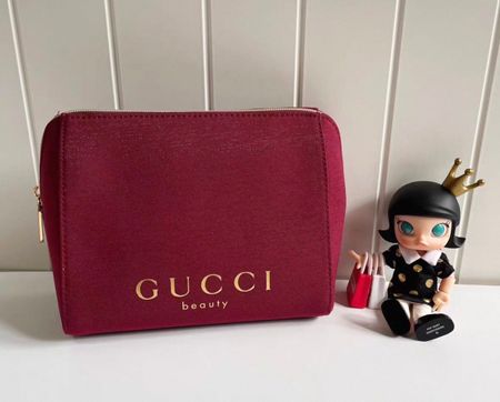 2026 Gucci Beauty make up bag