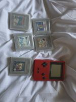Game Boy mit Spielen