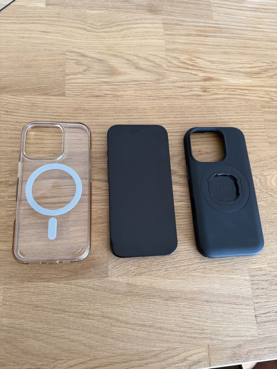 Apple Portables: iPhone 16 PRO 128Go - Excellent état  – Neuf (Voir description) à Domdidier par Snitram17 1
