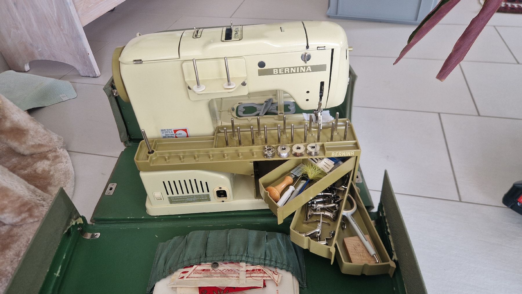 Bernina Macchine da cucire: Bernina 730 Record Nähmaschine – Usato da Winterthur venduto da Daniela.Arashi 2