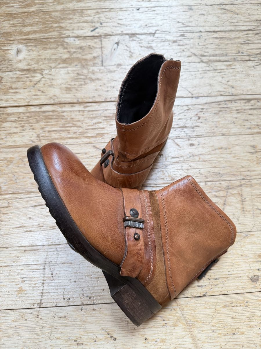 Damenschuhe: Lederstiefelette von Pakros – Gebraucht aus Donat von troja007 1