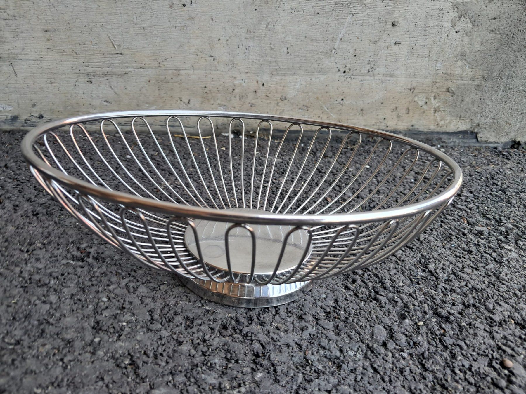 Altro per la casa: Obstkorb Chrom oval, Brotkorb, Früchtekorb, Buffetkorb – Usato da Zürich venduto da Lia107 1