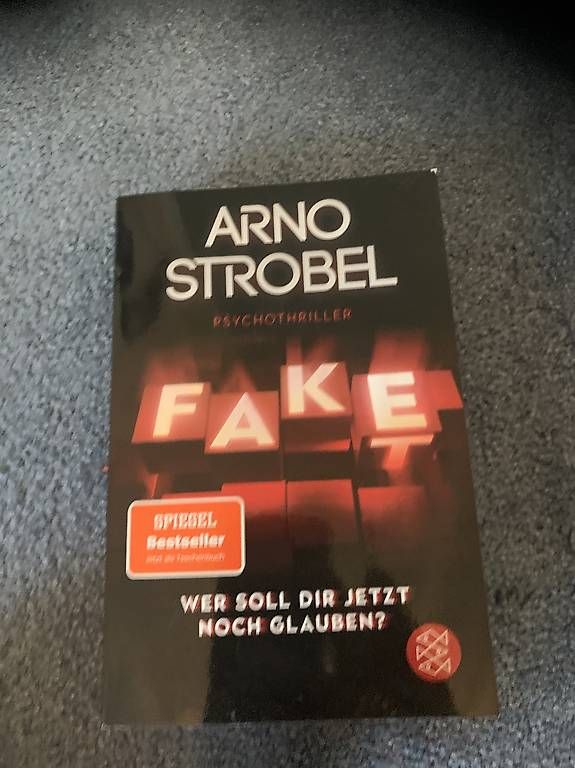 Libri: Fake, Arno Strobel – Usato da Frauenfeld venduto da Fabianafon
