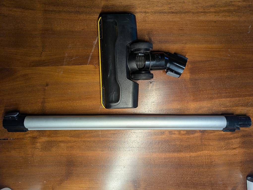 Aspirapolveri & Accessori: Kärcher Handstaubsauger VC6 – Usato da Zweisimmen venduto da SBXler 1