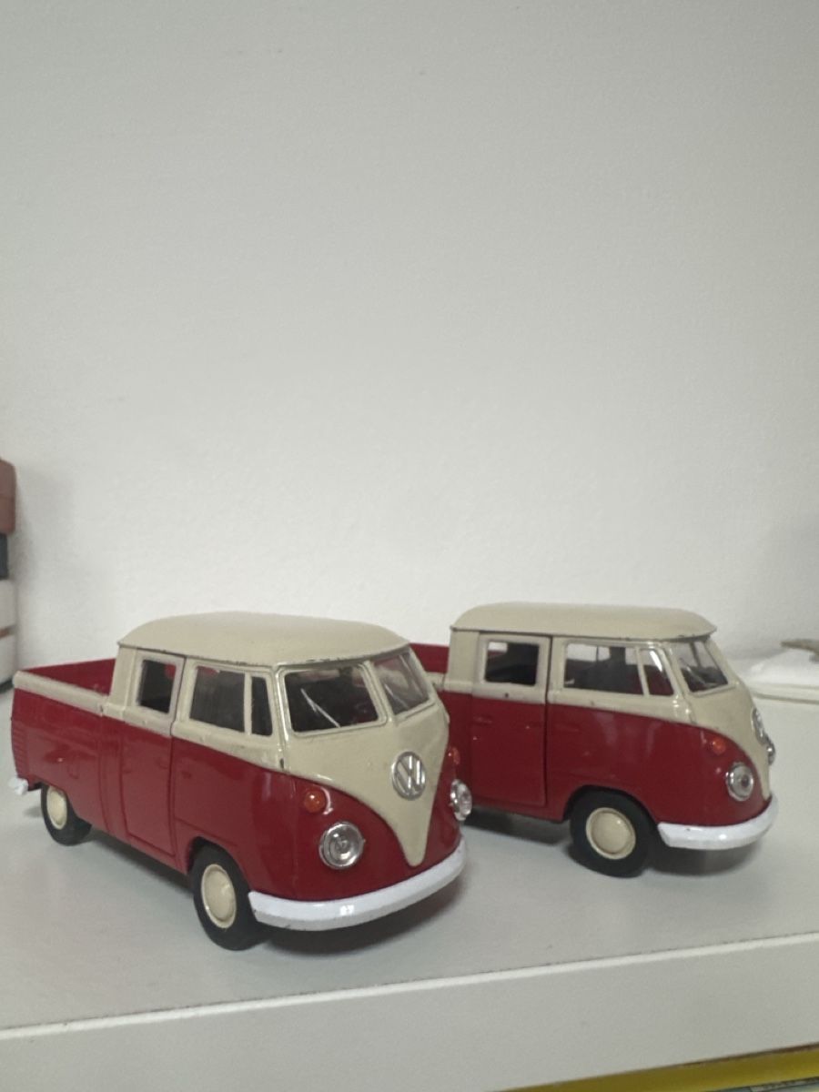 Volkswagen Modellini d'auto: 2x Volkswagen-Spielzeugauto – Usato da Massagno venduto da ilm_vd96