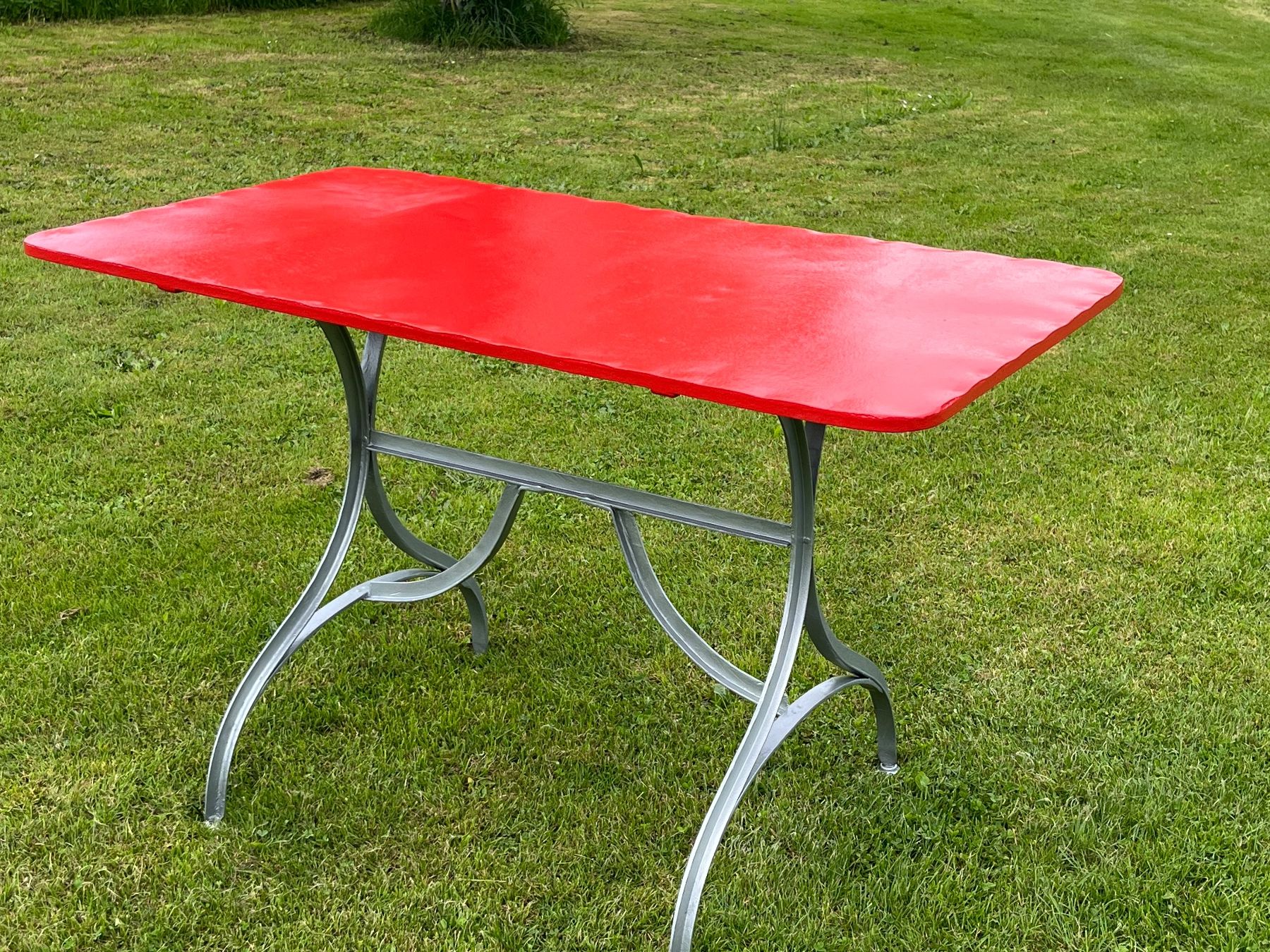 Bigla Tische: Gartentisch Metall Bigla , Sissach – Gebraucht aus Allmendingen b. BE von