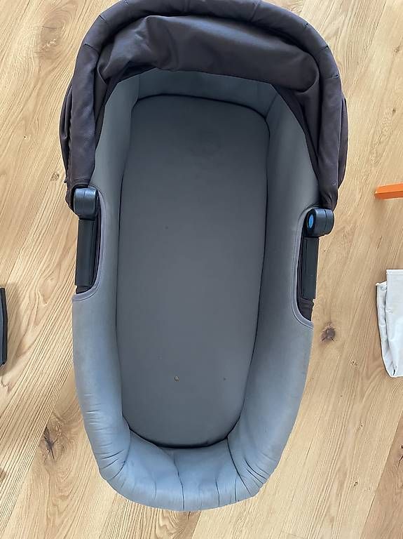 Berceaux: Thule foldable Bassinet Carrycot – D'occasion à Zürich par carlottaf 1