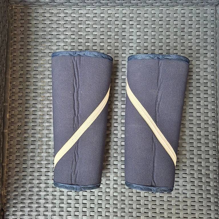 Protections: SBD, singlet + knee sleeves – D'occasion à Lutry par and_25nt 3