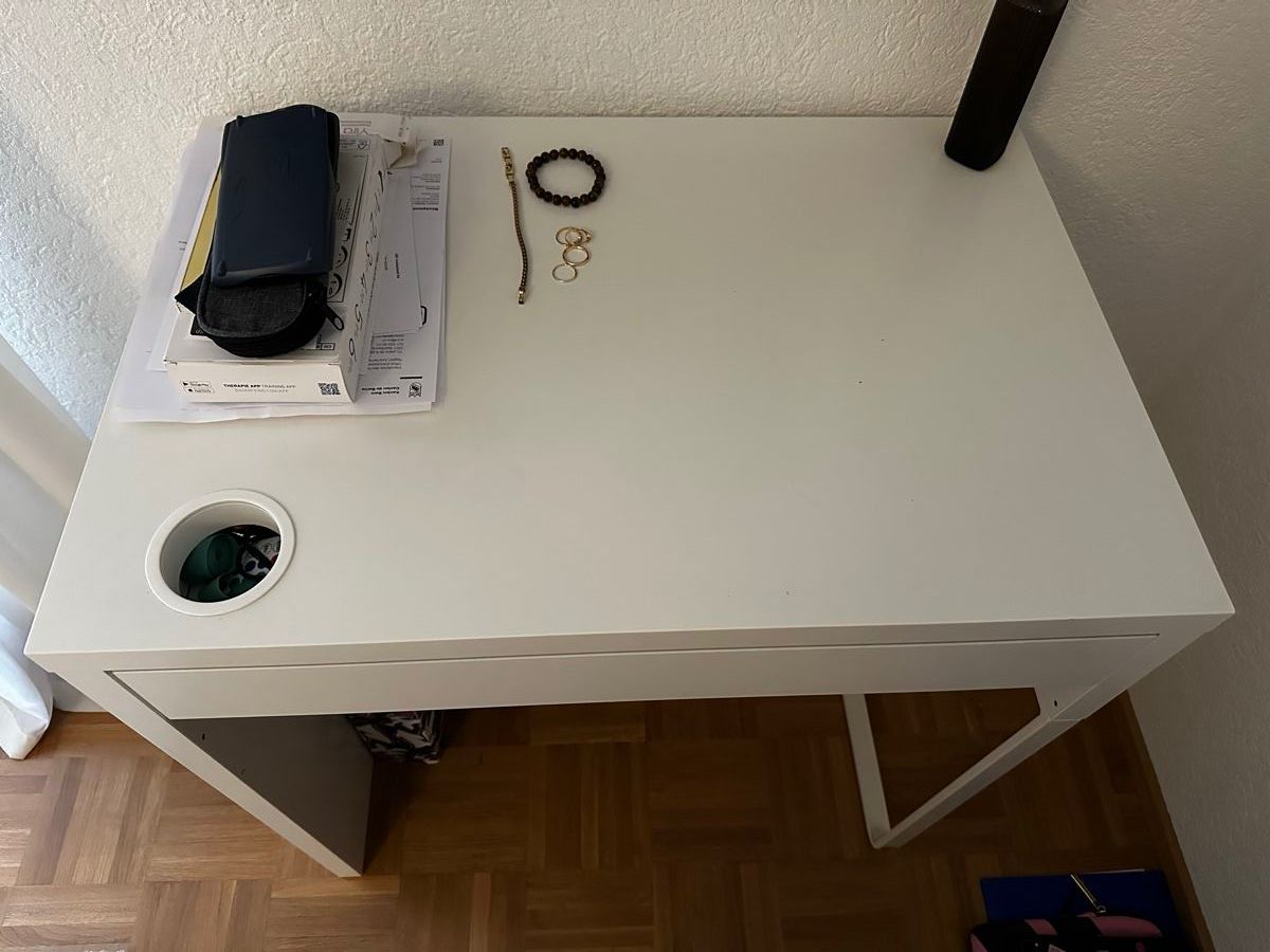 Ikea Scrivanie: Bureau IKEA – Usato da Evilard venduto da zoe.mrsg