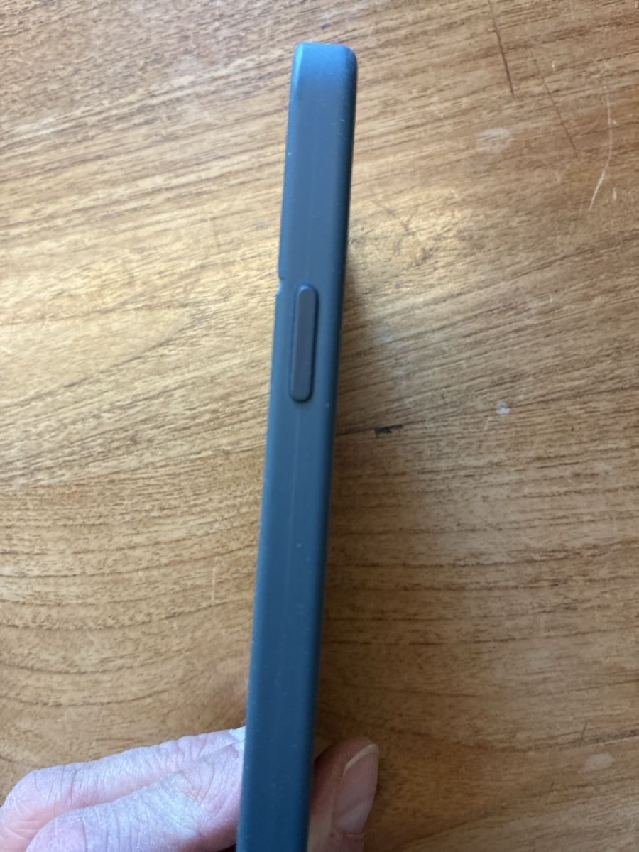 Apple Covers & Schutzfolien: iPhone 16e/17e Silicone Case - Blue – Gebraucht aus Luzern von ASA_DES 4