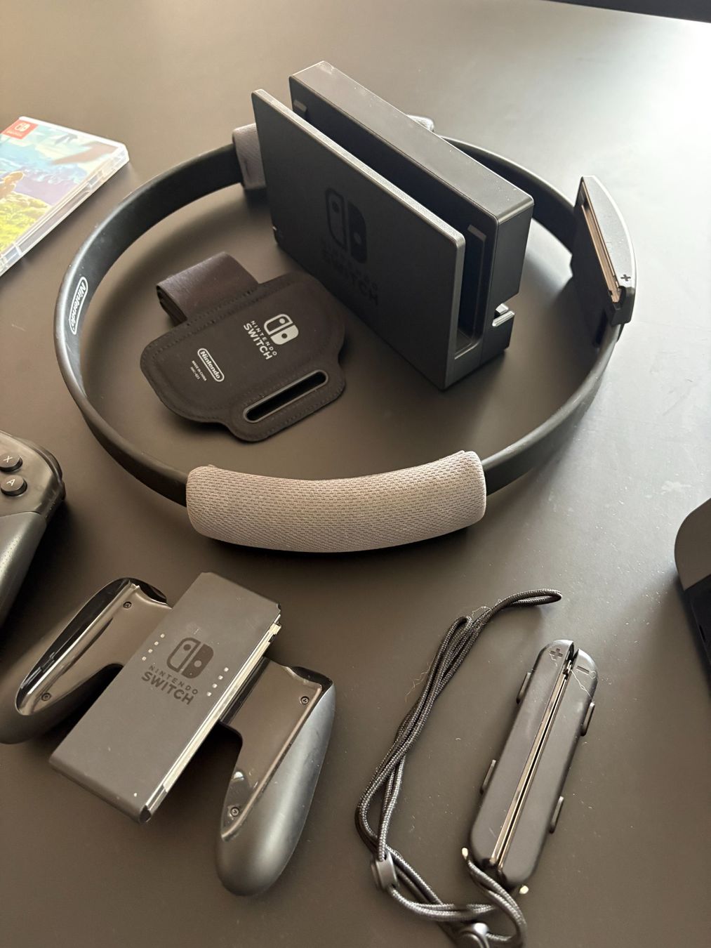 Nintendo Konsolen: Nintendo Switch Set + 4 Spiele + Pro Controller + Ring Fit – Gebraucht aus Steffisburg von Octabrain 5
