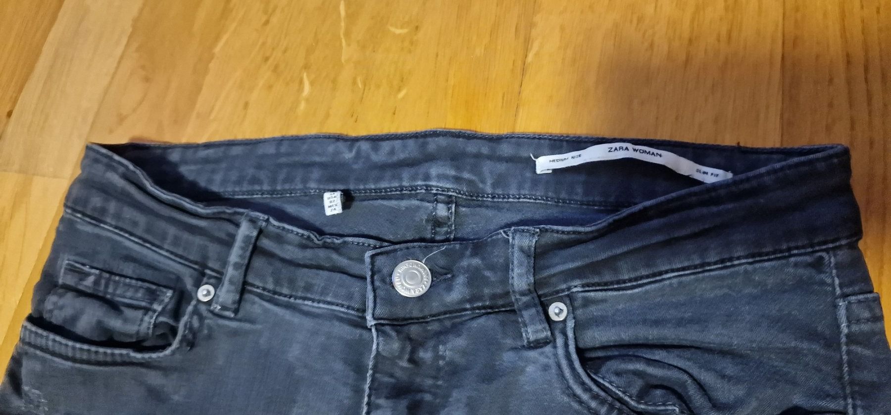 Zara Jeans: Zara Jeans - schwarz - Gr. 34 – Gebraucht aus Fällanden von zeno01 2