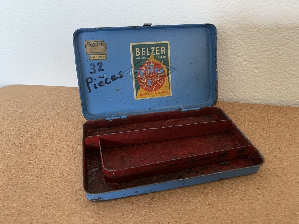 Sonstige Dekorationen & Accessoires: Belzer Metallbox – Gebraucht aus Bätterkinden von Geberit_BE 1