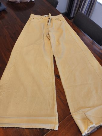 Jeanshose, Bershka, Gelb, Grösse 38