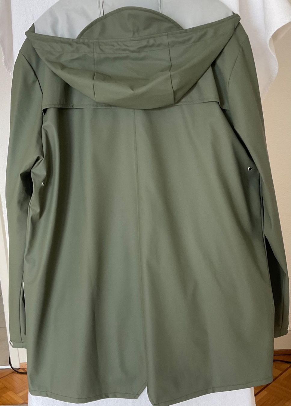Rains Giacche: Rains veste kaki - 38 – Nuovo (secondo la descrizione) da Corseaux venduto da Mililaforet75 1