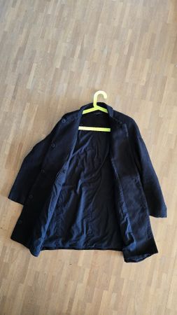 Kurzmantel/längere Jacke, konische Form, Eingrifftaschen
