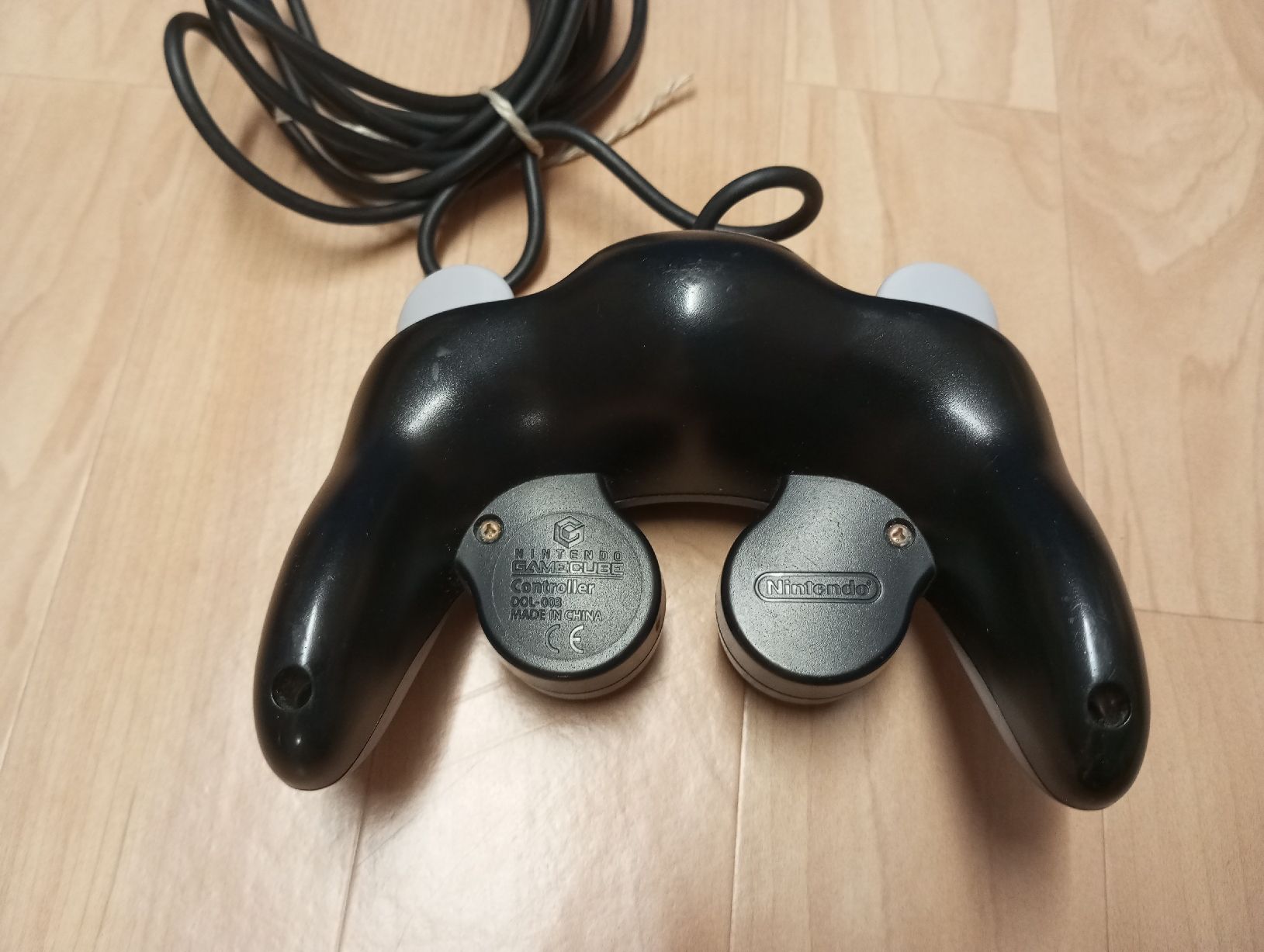 Nintendo Manettes: Manette GameCube noir officielle  – D'occasion à Cottens FR par magnius01 2