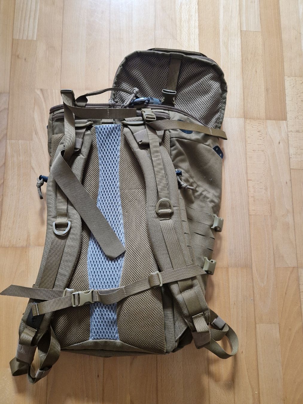 Rucksäcke: Rucksack Tasmanian Tiger Modular 30 Liter – Neu (gemäss Beschreibung) aus St. Gallen von Sayuri 6
