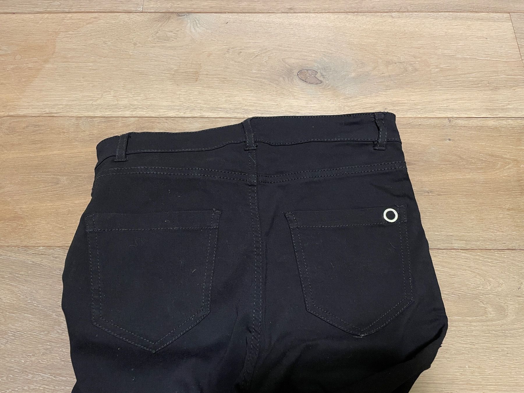 Jeans: Hose Schwarz NEU – Nuovo (secondo la descrizione) da Altdorf UR venduto da Lilelo82 1